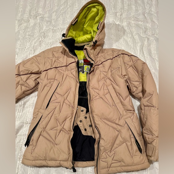 Volcom Snowboarding/Ski Jacket - Picture 2 of 5